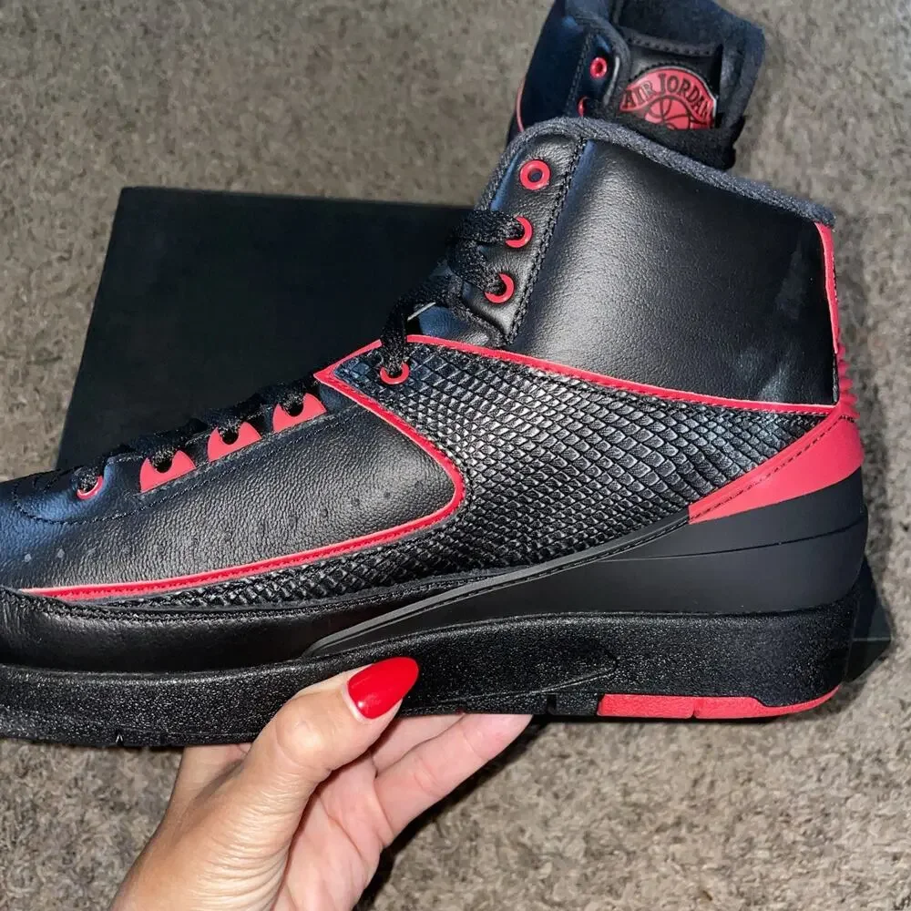 Jordan 2 Retro Alternate 87 834274-001 Dead Stock New In Box Men’s Size 10